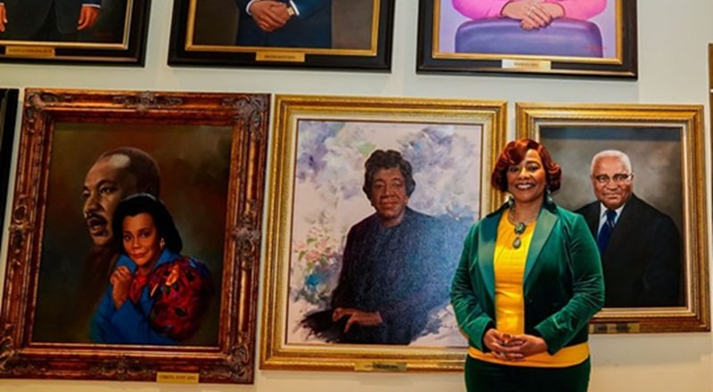 Bernice King has continued the legacy of her father, Dr. Martin Luther King, Jr. She has also followed in the footsteps of him and the rest of her family. Recently, she was honored with her own portrait at Morehouse University.